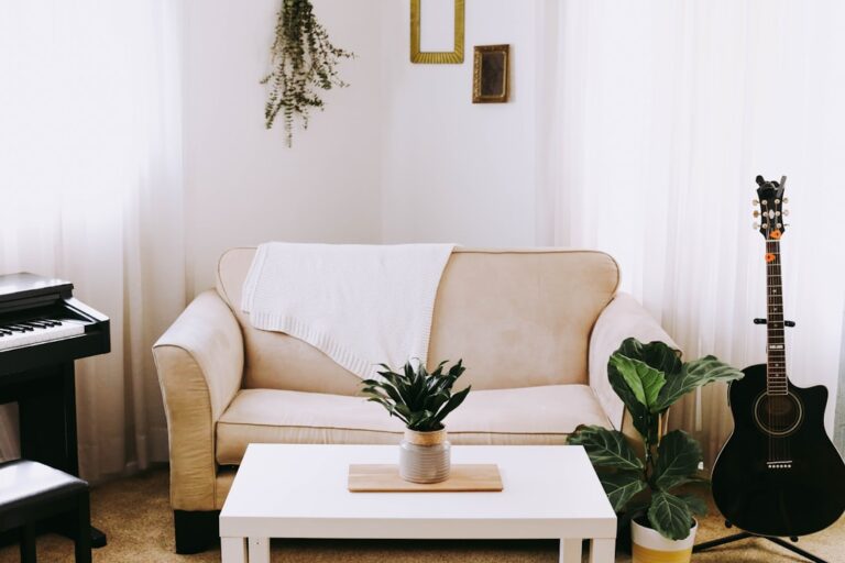 Budget-Friendly Home Decor Hacks That Look Expensive